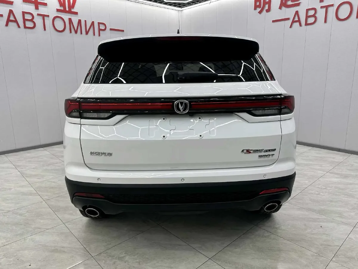 2022 ChangAn CS35 Plus 1.4T 160HP L4 7DCT,autocango,china used car exporter,china ev exporter,chinese used car exporter,chinese used ev exporter