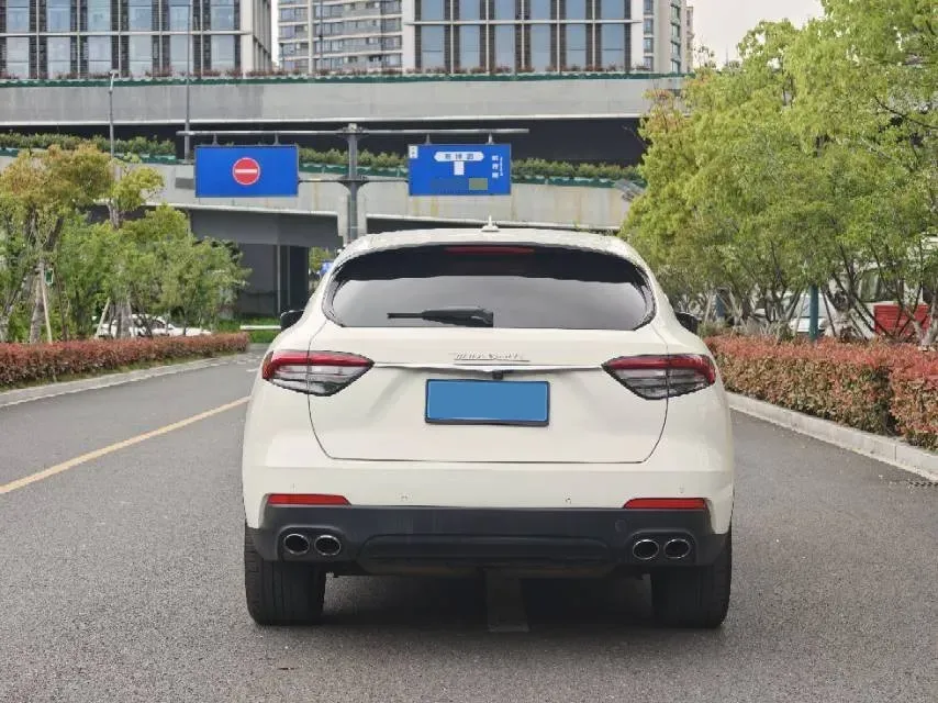 2021 Maserati Levante 3.0T 350HP V6 8AT,autocango,china used car exporter,china ev exporter,chinese used car exporter,chinese used ev exporter