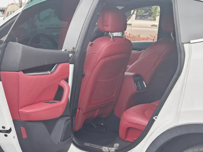 2021 Maserati Levante 3.0T 350HP V6 8AT,autocango,china used car exporter,china ev exporter,chinese used car exporter,chinese used ev exporter