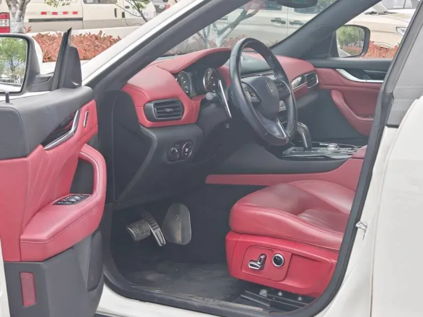 2021 Maserati Levante 3.0T 350HP V6 8AT,autocango,china used car exporter,china ev exporter,chinese used car exporter,chinese used ev exporter