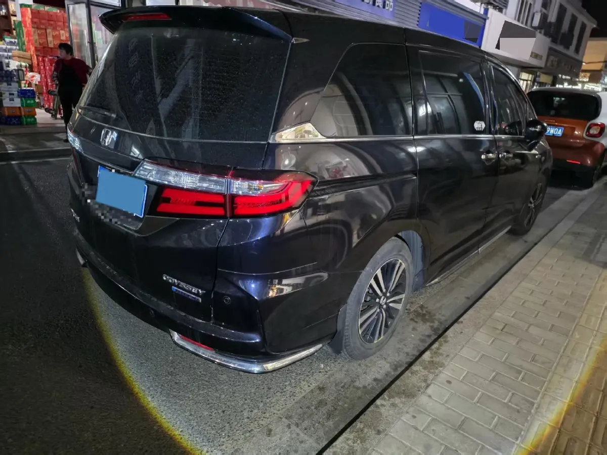 2021 Honda Odyssey 2.0L 146HP L4 E-CVT Hybrid,autocango,china used car exporter,china ev exporter,chinese used car exporter,chinese used ev exporter