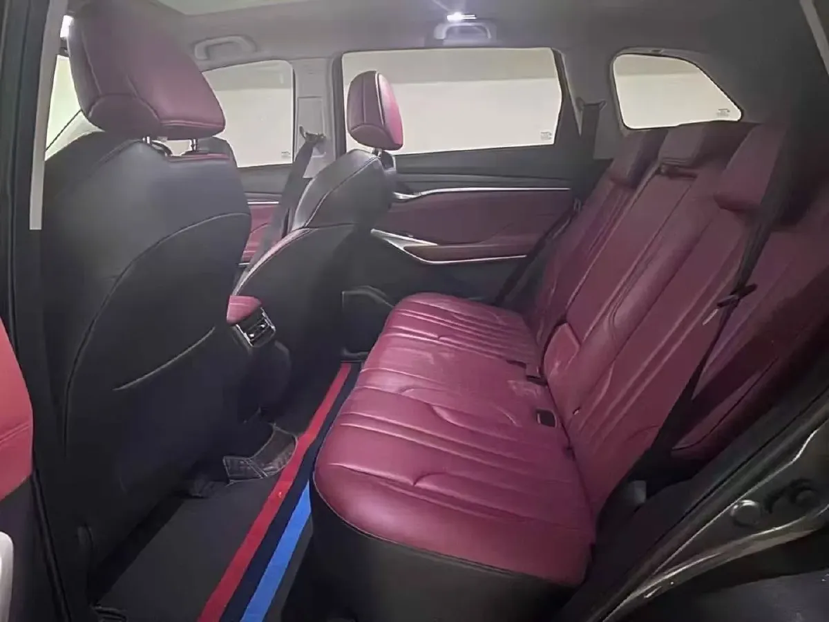 2021 ChangAn CS75 Plus 2.0T 233HP L4 8AT,autocango,china used car exporter,china ev exporter,chinese used car exporter,chinese used ev exporter