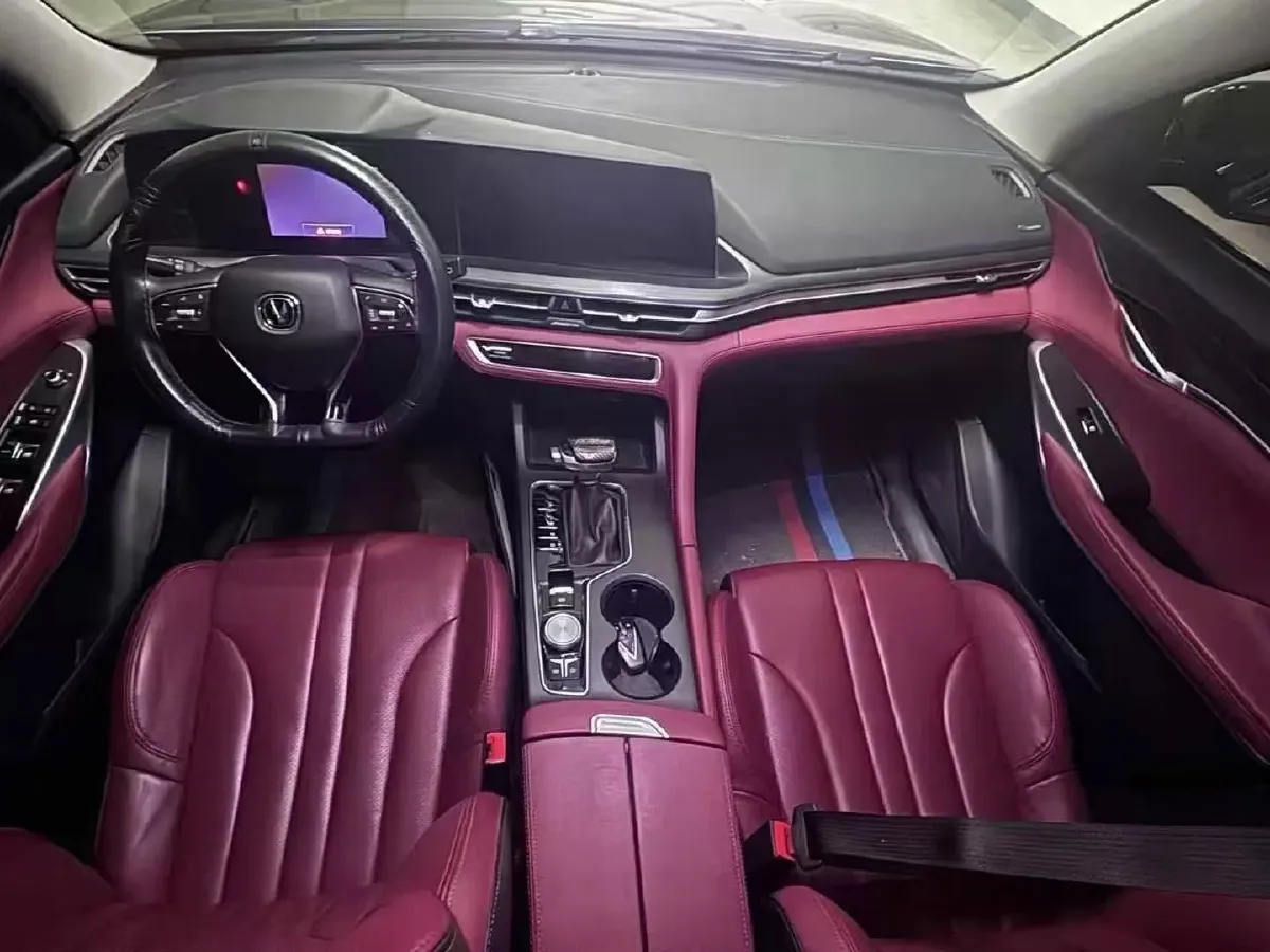 2021 ChangAn CS75 Plus 2.0T 233HP L4 8AT,autocango,china used car exporter,china ev exporter,chinese used car exporter,chinese used ev exporter