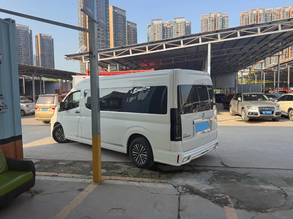 2019 BMW X7 3.0T 340HP L6 8AT,autocango,china used car exporter,china ev exporter,chinese used car exporter,chinese used ev exporter