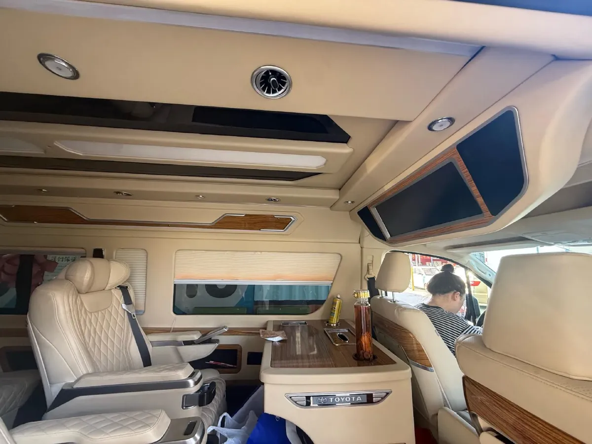 2019 BMW X7 3.0T 340HP L6 8AT,autocango,china used car exporter,china ev exporter,chinese used car exporter,chinese used ev exporter