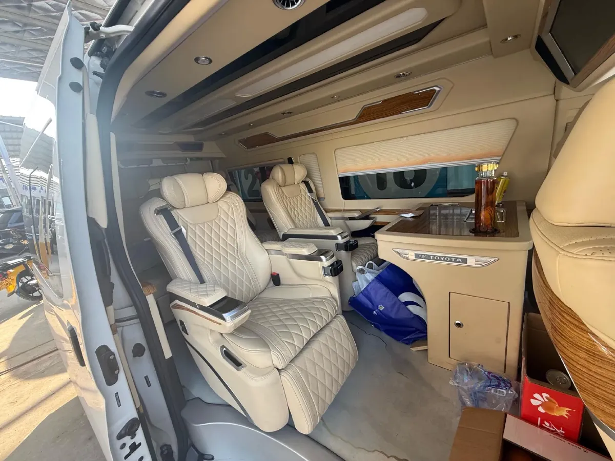 2019 BMW X7 3.0T 340HP L6 8AT,autocango,china used car exporter,china ev exporter,chinese used car exporter,chinese used ev exporter