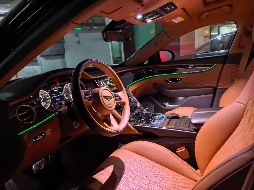 2022 Bentley Flying Spur 4.0T 550HP V8 8DCT,autocango,china used car exporter,china ev exporter,chinese used car exporter,chinese used ev exporter