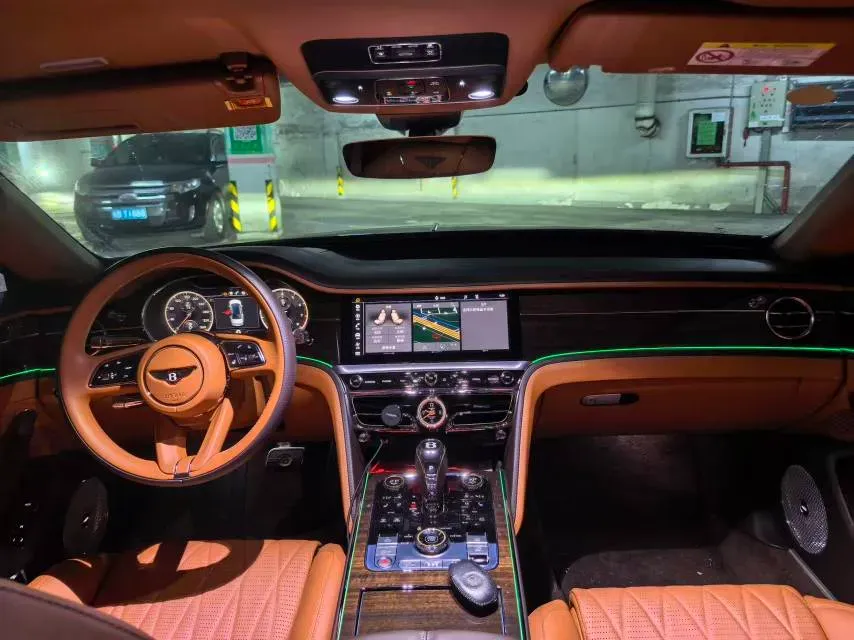 2022 Bentley Flying Spur 4.0T 550HP V8 8DCT,autocango,china used car exporter,china ev exporter,chinese used car exporter,chinese used ev exporter