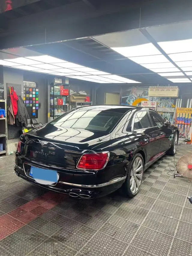 2022 Bentley Flying Spur 4.0T 550HP V8 8DCT,autocango,china used car exporter,china ev exporter,chinese used car exporter,chinese used ev exporter