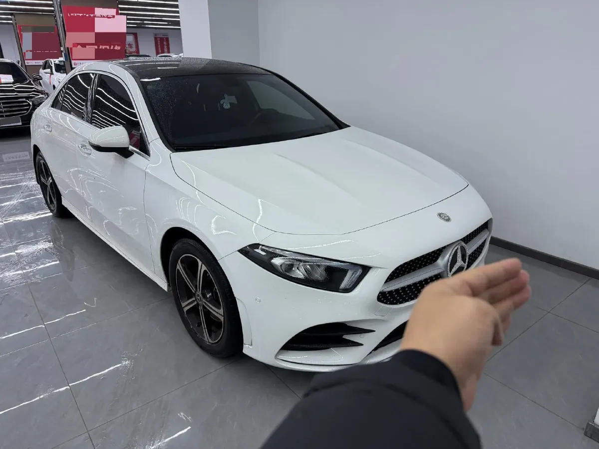 2022 Mercedes-Benz A Class 1.3T 163HP L4 7DCT,autocango,china used car exporter,china ev exporter,chinese used car exporter,chinese used ev exporter