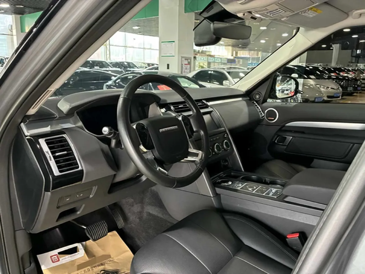 2020 Land Rover Discovery 3.0T 340HP V6 8AT,autocango,china used car exporter,china ev exporter,chinese used car exporter,chinese used ev exporter