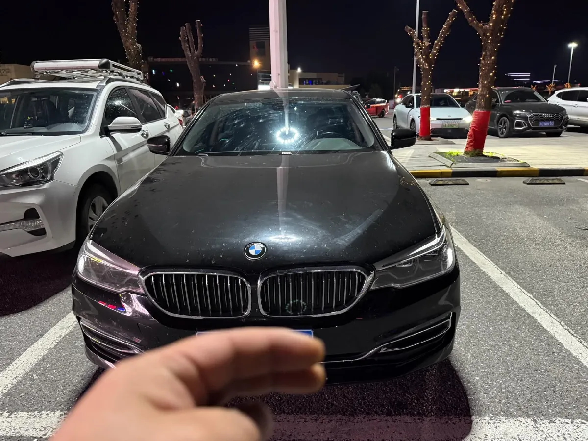 2020 BMW 5 Series 2.0T 252HP L4 8AT,autocango,china used car exporter,china ev exporter,chinese used car exporter,chinese used ev exporter