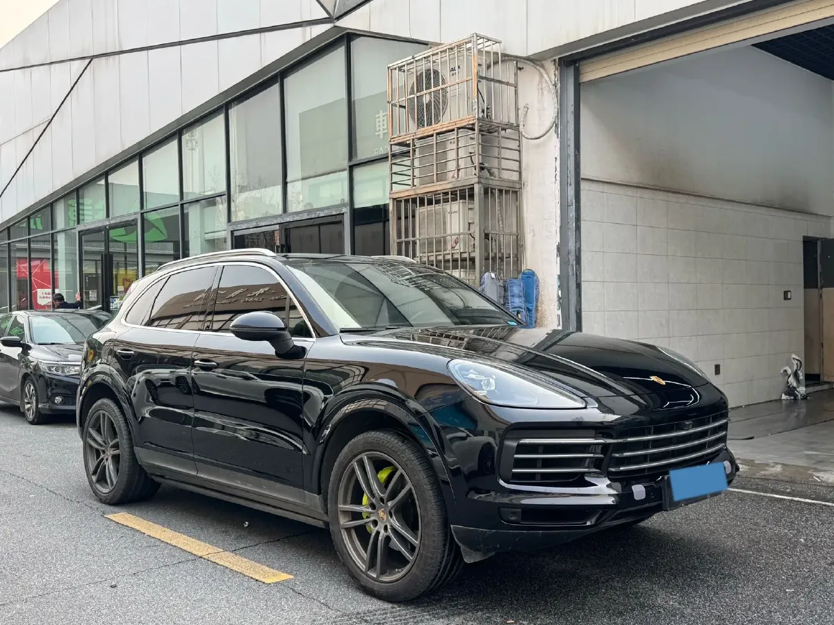 2021 Porsche Cayenne 2.0T 252HP L4 8AT PHEV 17.9KWH,autocango,china used car exporter,china ev exporter,chinese used car exporter,chinese used ev exporter
