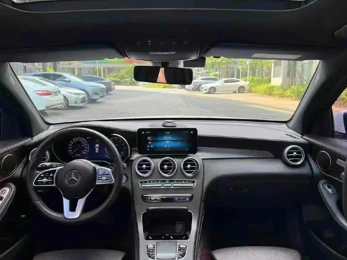 2021 Mercedes-Benz GLC Class 2.0T 197HP L4 9AT,autocango,china used car exporter,china ev exporter,chinese used car exporter,chinese used ev exporter