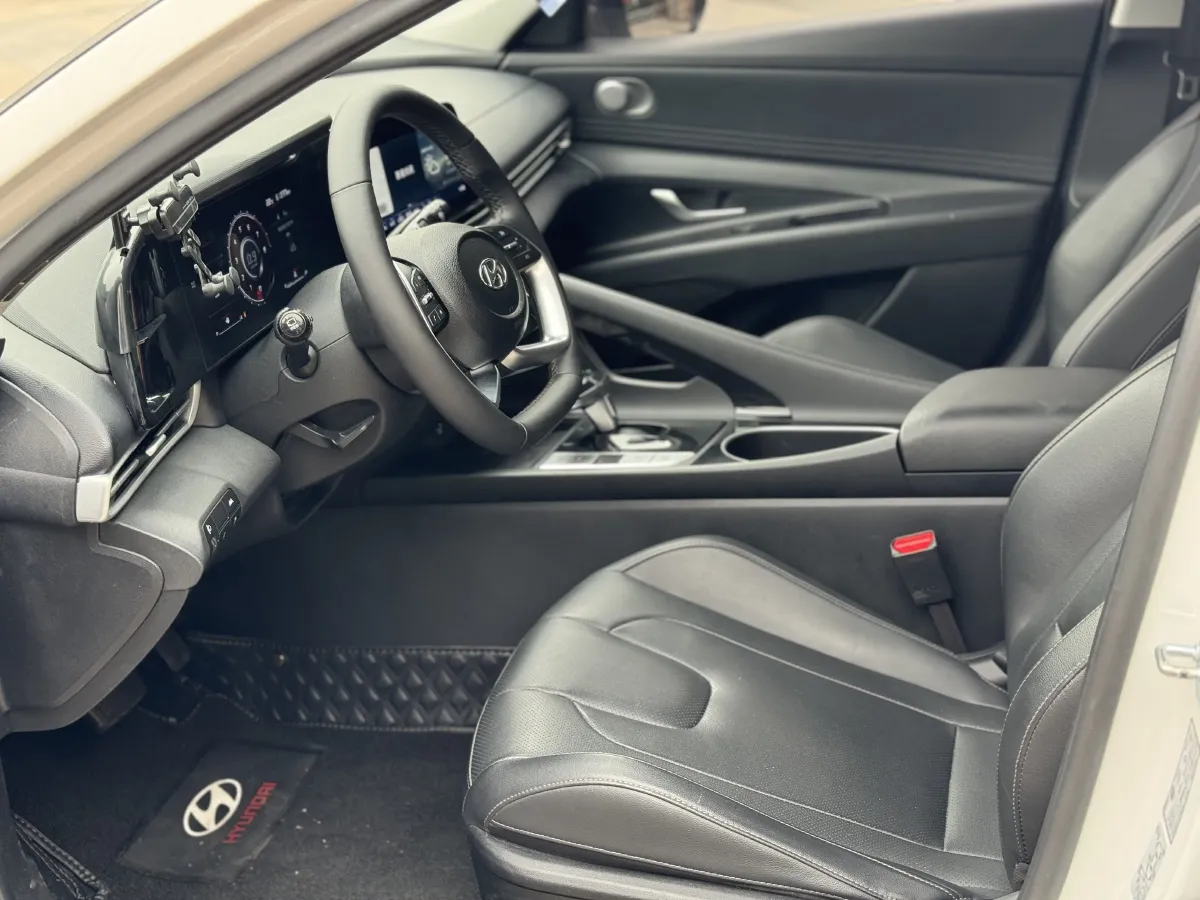 2023 Hyundai Elantra 1.5L 115HP L4 CVT,autocango,china used car exporter,china ev exporter,chinese used car exporter,chinese used ev exporter