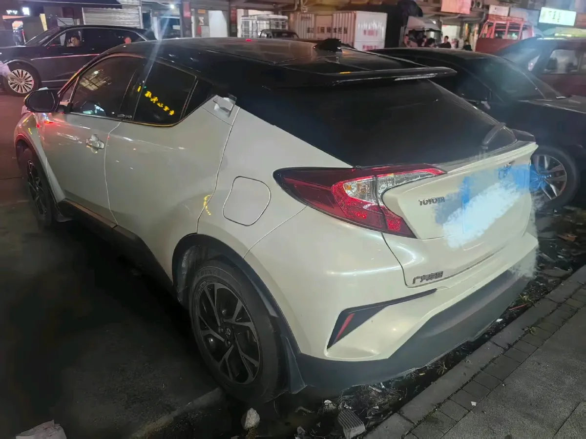 2018 Toyota C-HR 2.0L 171HP L4 CVT,autocango,china used car exporter,china ev exporter,chinese used car exporter,chinese used ev exporter