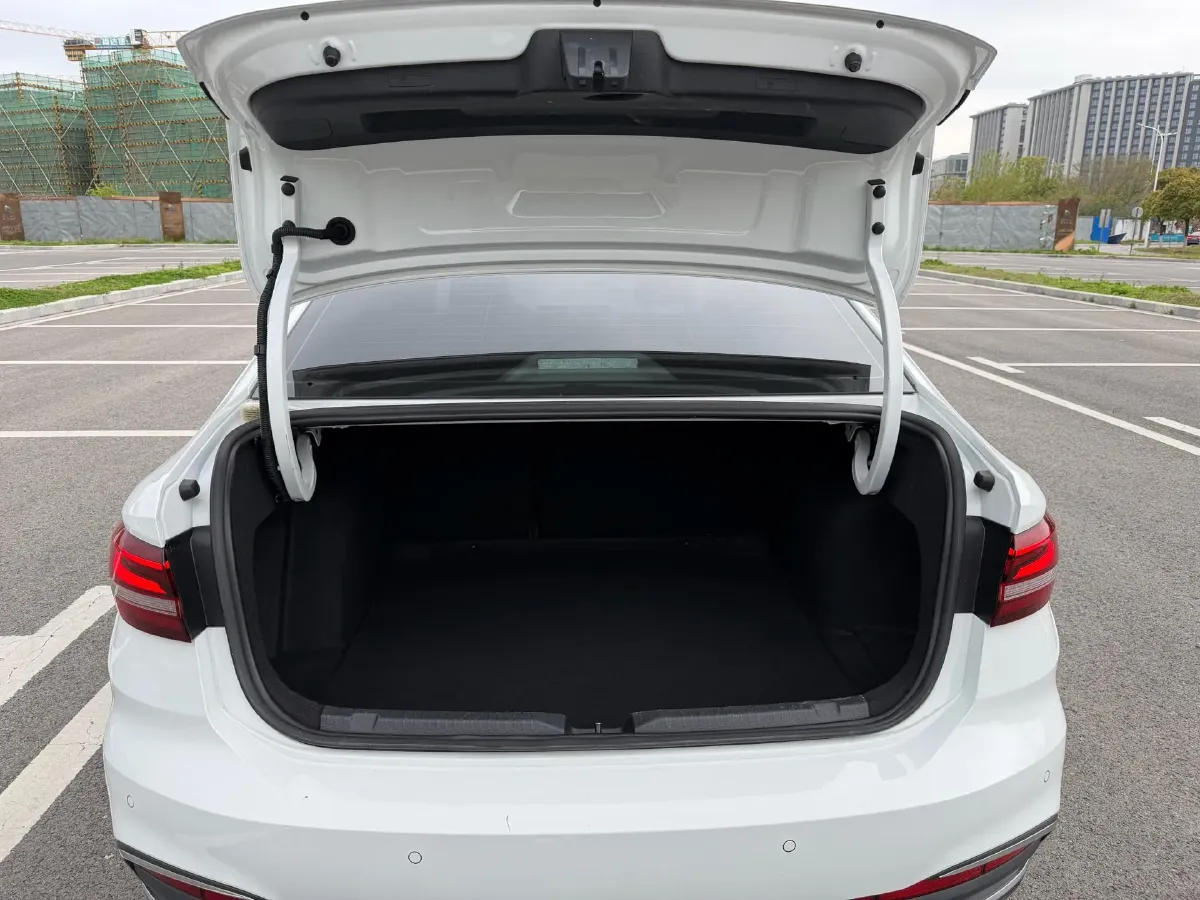 2024 Volkswagen Lavida 1.5L 110HP L4 6AT,autocango,china used car exporter,china ev exporter,chinese used car exporter,chinese used ev exporter