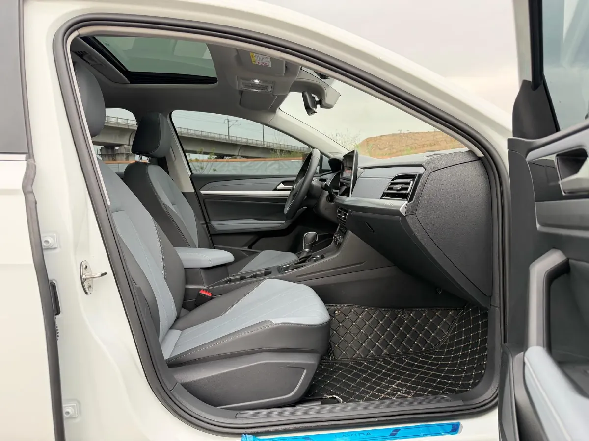 2024 Volkswagen Lavida 1.5L 110HP L4 6AT,autocango,china used car exporter,china ev exporter,chinese used car exporter,chinese used ev exporter