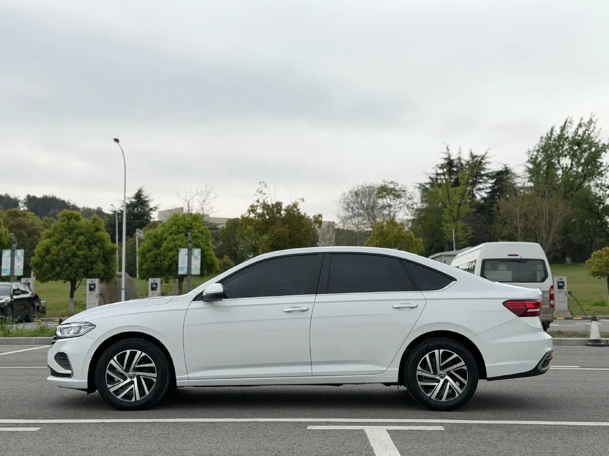 2024 Volkswagen Lavida 1.5L 110HP L4 6AT,autocango,china used car exporter,china ev exporter,chinese used car exporter,chinese used ev exporter