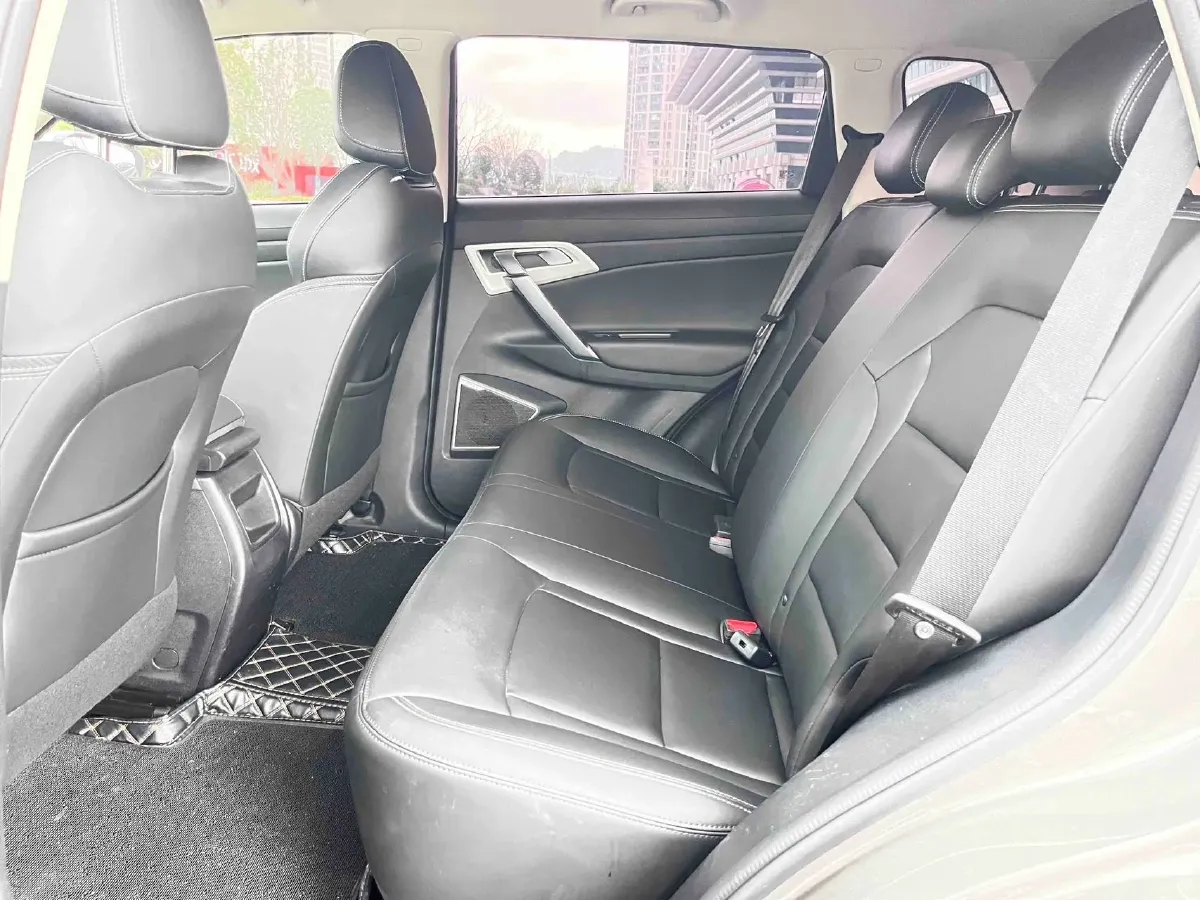 2021 Geely Azkarra 1.8T 163HP L4 6MT,autocango,china used car exporter,china ev exporter,chinese used car exporter,chinese used ev exporter