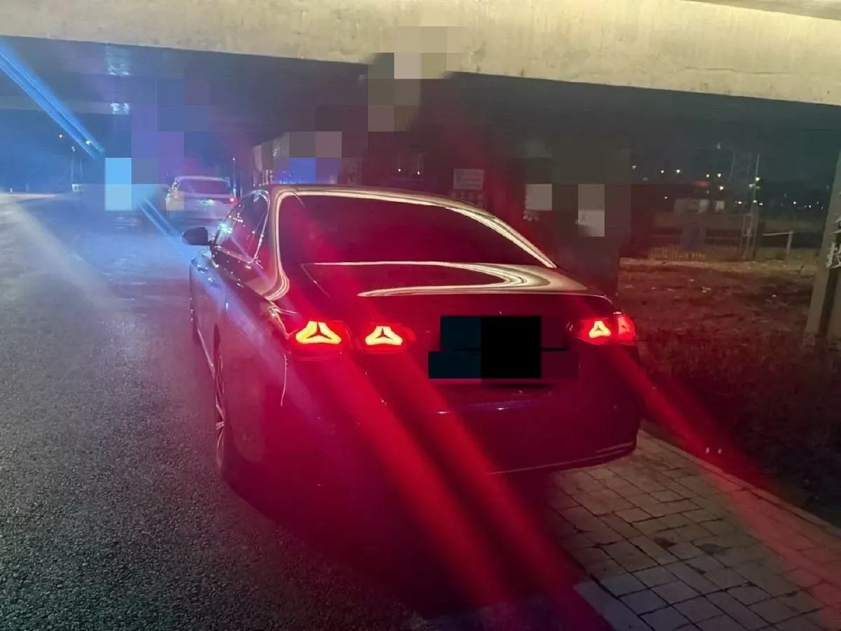 2025 Mercedes-Benz E Class 2.0T 258HP L4 9AT,autocango,china used car exporter,china ev exporter,chinese used car exporter,chinese used ev exporter