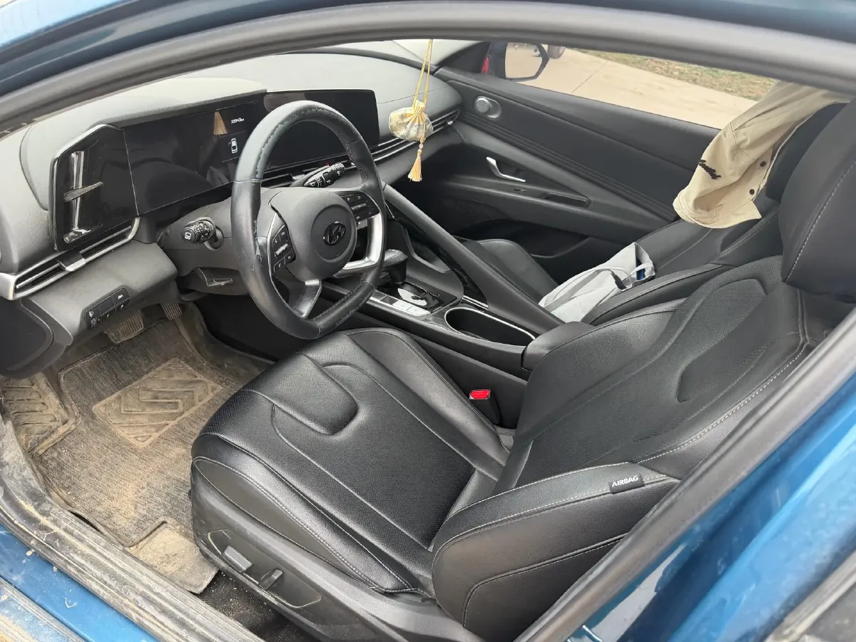 2021 Hyundai Elantra 1.5L 115HP L4 CVT,autocango,china used car exporter,china ev exporter,chinese used car exporter,chinese used ev exporter