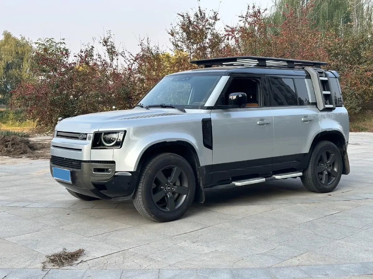 2023 Land Rover Defender 3.0T 400HP L6 8AT,autocango,china used car exporter,china ev exporter,chinese used car exporter,chinese used ev exporter