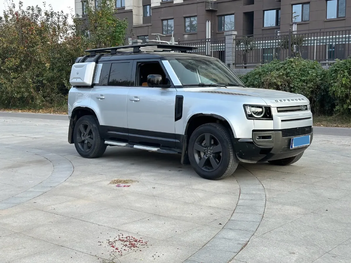 2023 Land Rover Defender 3.0T 400HP L6 8AT,autocango,china used car exporter,china ev exporter,chinese used car exporter,chinese used ev exporter