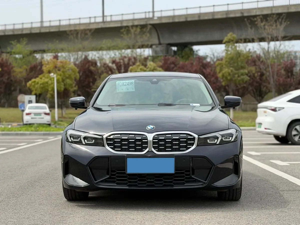 2023 BMW 3 Series 2.0T 184HP L4 8AT,autocango,china used car exporter,china ev exporter,chinese used car exporter,chinese used ev exporter