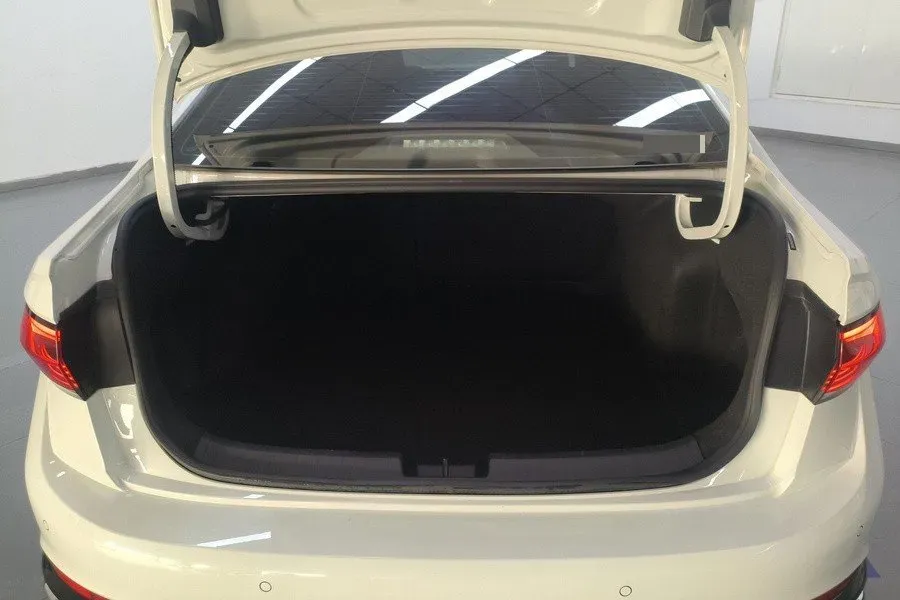 2023 Volkswagen Sagitar 1.5T 160HP L4 7DCT,autocango,china used car exporter,china ev exporter,chinese used car exporter,chinese used ev exporter