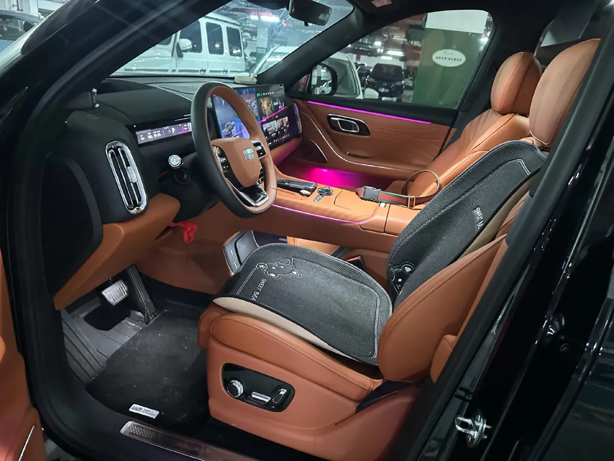 2025 Volkswagen Tiguan L 2.0T 220HP L4 7DCT,autocango,china used car exporter,china ev exporter,chinese used car exporter,chinese used ev exporter