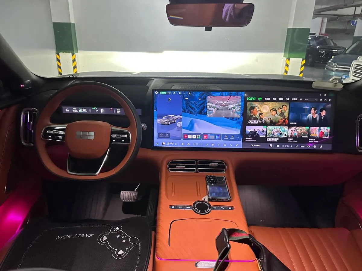 2025 Volkswagen Tiguan L 2.0T 220HP L4 7DCT,autocango,china used car exporter,china ev exporter,chinese used car exporter,chinese used ev exporter