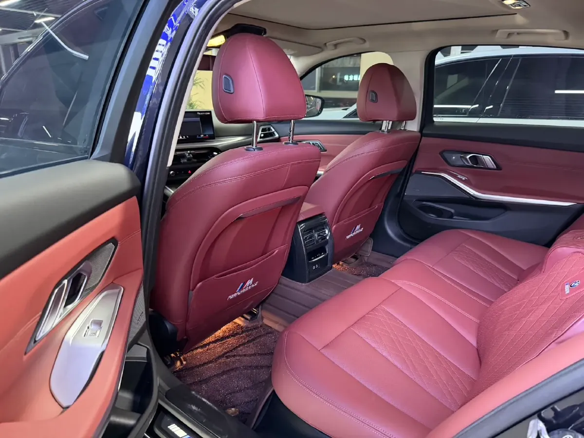 2025 BMW 3 Series 2.0T 245HP L4 8AT,autocango,china used car exporter,china ev exporter,chinese used car exporter,chinese used ev exporter