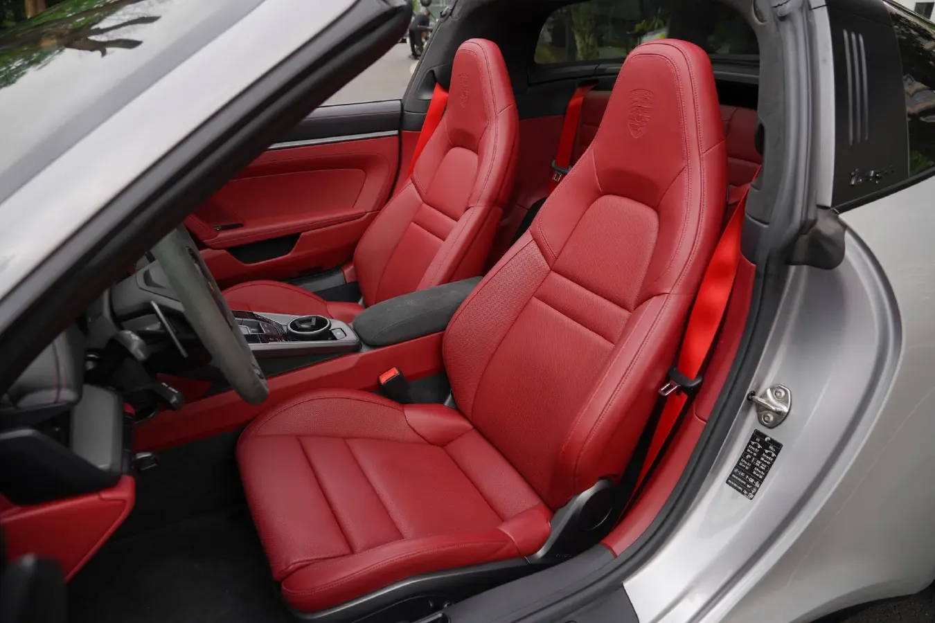 2023 Porsche 911 3.0T 450HP H6 8DCT,autocango,china used car exporter,china ev exporter,chinese used car exporter,chinese used ev exporter