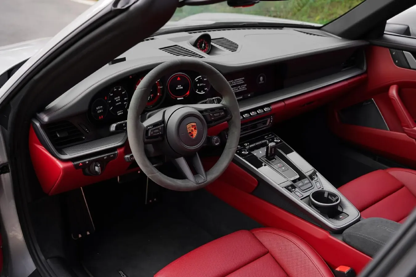 2023 Porsche 911 3.0T 450HP H6 8DCT,autocango,china used car exporter,china ev exporter,chinese used car exporter,chinese used ev exporter