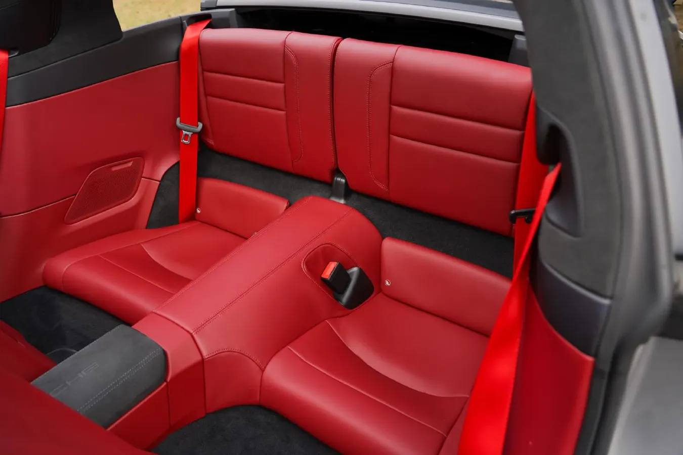 2023 Porsche 911 3.0T 450HP H6 8DCT,autocango,china used car exporter,china ev exporter,chinese used car exporter,chinese used ev exporter