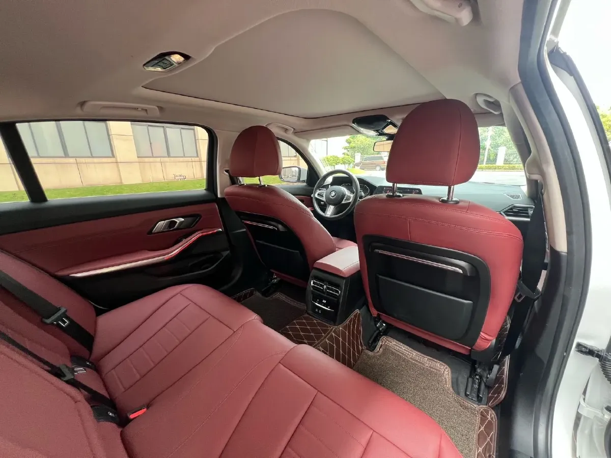 2021 BMW 3 Series 2.0T 156HP L4 8AT,autocango,china used car exporter,china ev exporter,chinese used car exporter,chinese used ev exporter