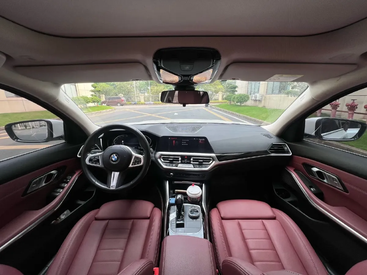 2021 BMW 3 Series 2.0T 156HP L4 8AT,autocango,china used car exporter,china ev exporter,chinese used car exporter,chinese used ev exporter