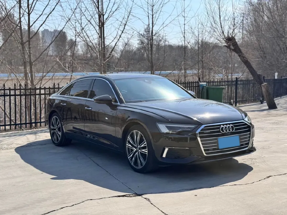 2020 Audi A6L 2.0T 224HP L4 7DCT,autocango,china used car exporter,china ev exporter,chinese used car exporter,chinese used ev exporter
