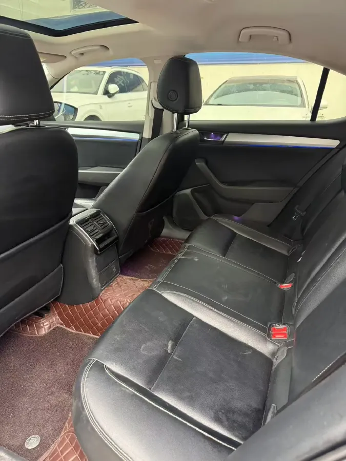 2016 Skoda Superb 1.8T 180HP L4 7DCT,autocango,china used car exporter,china ev exporter,chinese used car exporter,chinese used ev exporter