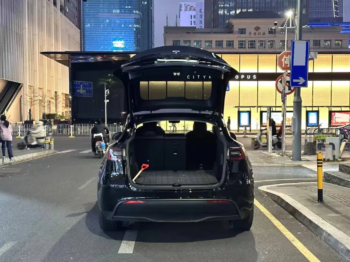 2021 MINI COUNTRYMAN 1.5T 136HP L3 8AT,autocango,china used car exporter,china ev exporter,chinese used car exporter,chinese used ev exporter