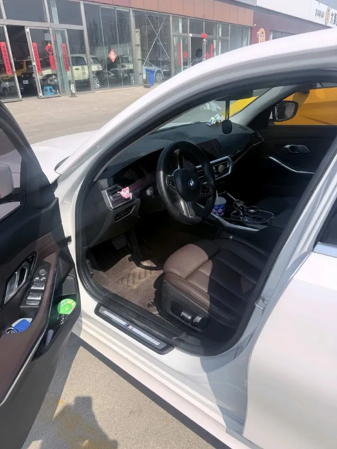 2021 BMW 3 Series 2.0T 156HP L4 8AT,autocango,china used car exporter,china ev exporter,chinese used car exporter,chinese used ev exporter