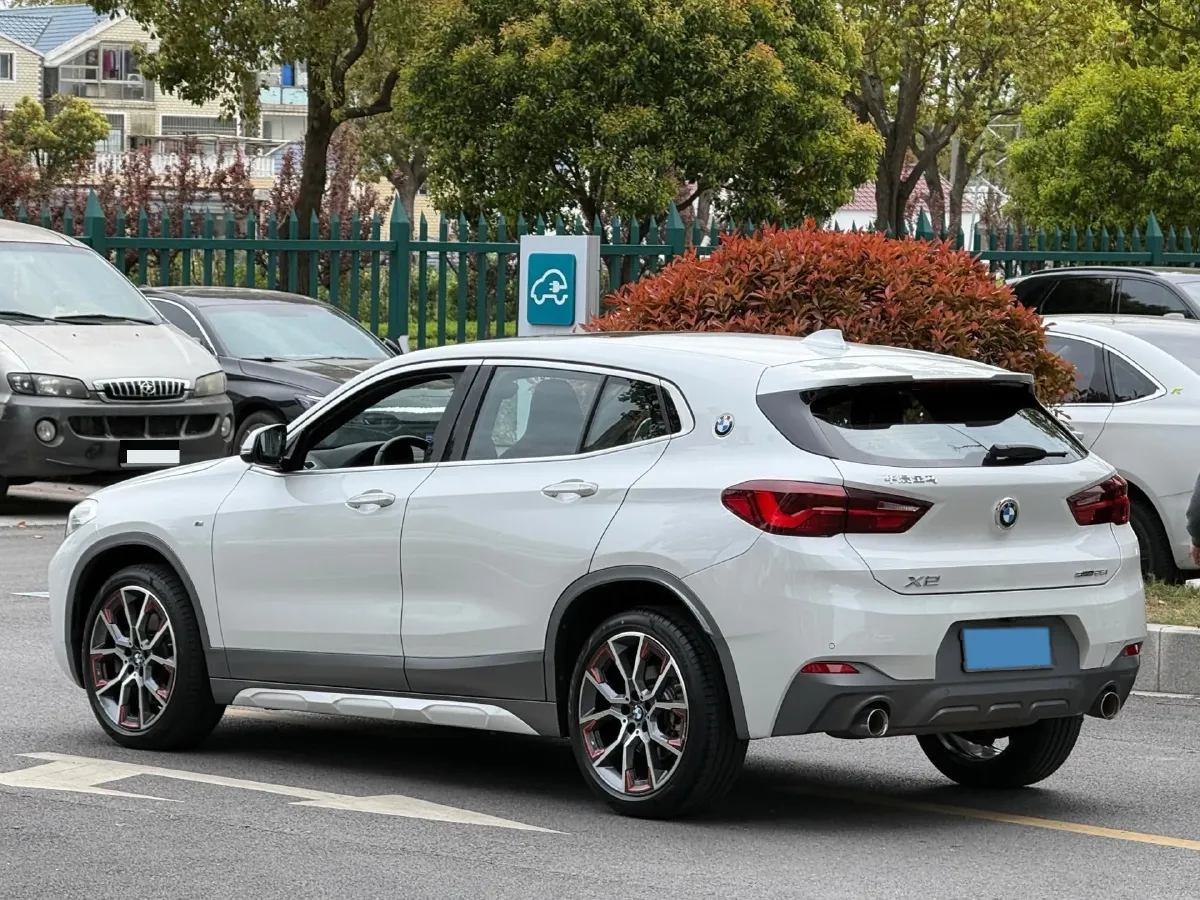 2021 BMW X2 2.0T 192HP L4 7DCT,autocango,china used car exporter,china ev exporter,chinese used car exporter,chinese used ev exporter