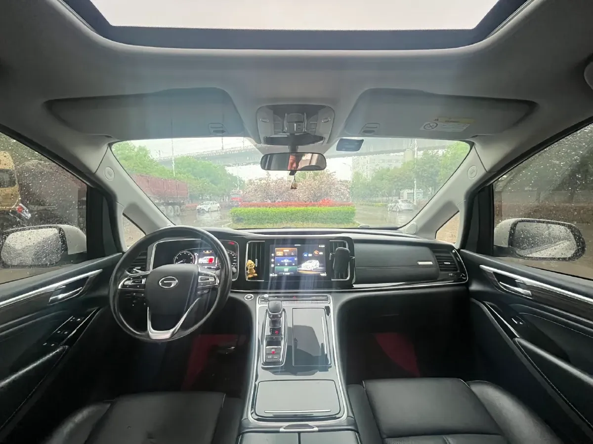 2021 GAC Trumpchi M8 2.0T 252HP L4 8AT,autocango,china used car exporter,china ev exporter,chinese used car exporter,chinese used ev exporter