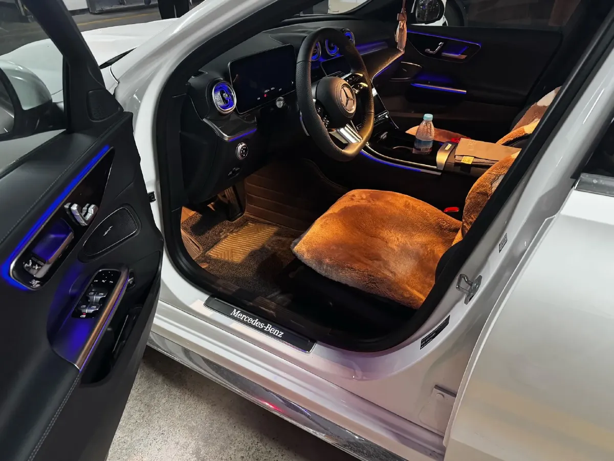 2025 Mercedes-Benz C Class 1.5T 204HP L4 9AT,autocango,china used car exporter,china ev exporter,chinese used car exporter,chinese used ev exporter