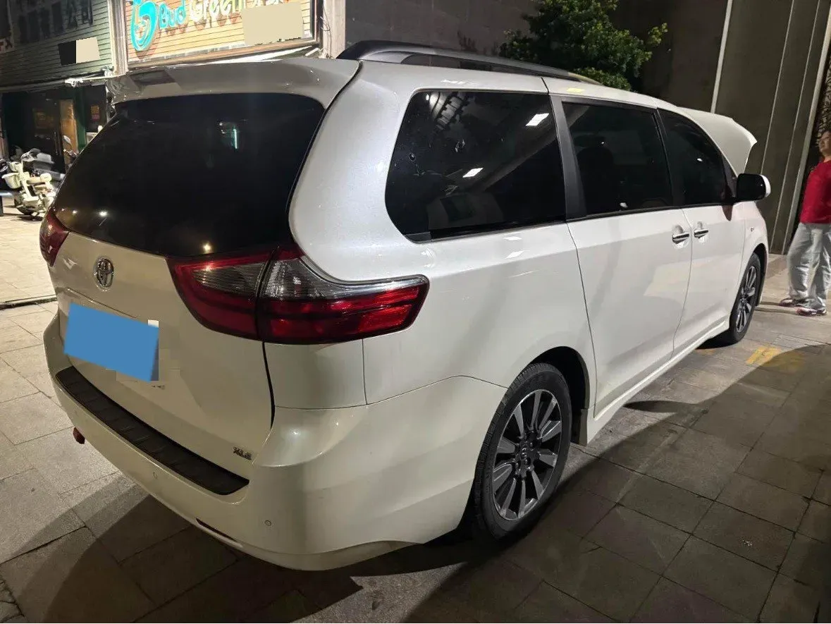 2019 Toyota Avalon 2.0L 178HP L4 CVT,autocango,china used car exporter,china ev exporter,chinese used car exporter,chinese used ev exporter