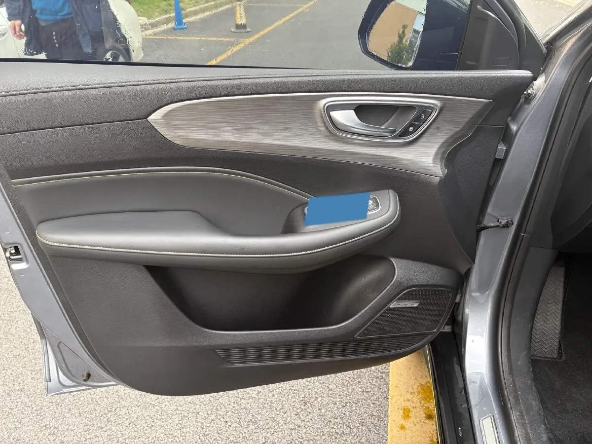 2020 Roewe RX5 1.5T 169HP L4 AMT PHEV 11.1KWH,autocango,china used car exporter,china ev exporter,chinese used car exporter,chinese used ev exporter