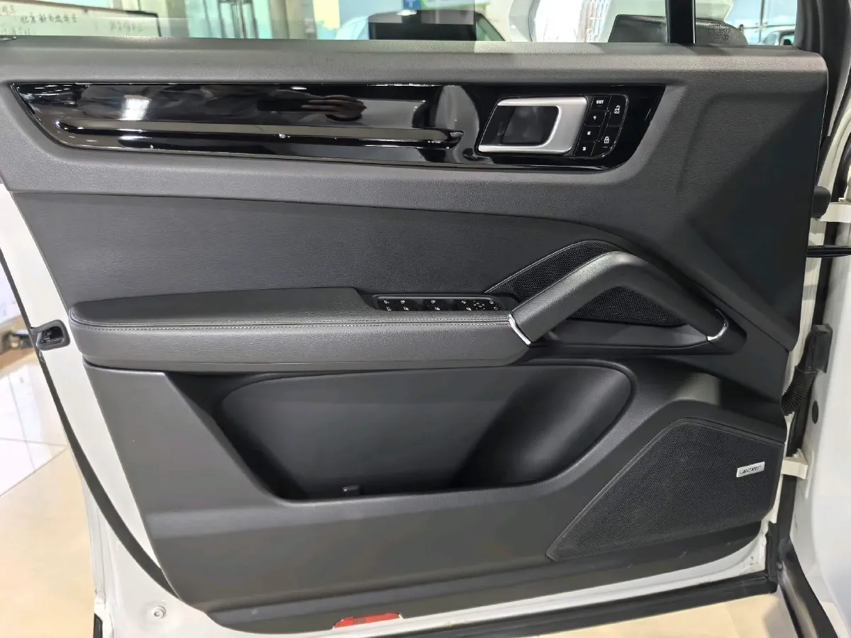 2019 Porsche Cayenne 3.0T 340HP V6 8AT,autocango,china used car exporter,china ev exporter,chinese used car exporter,chinese used ev exporter