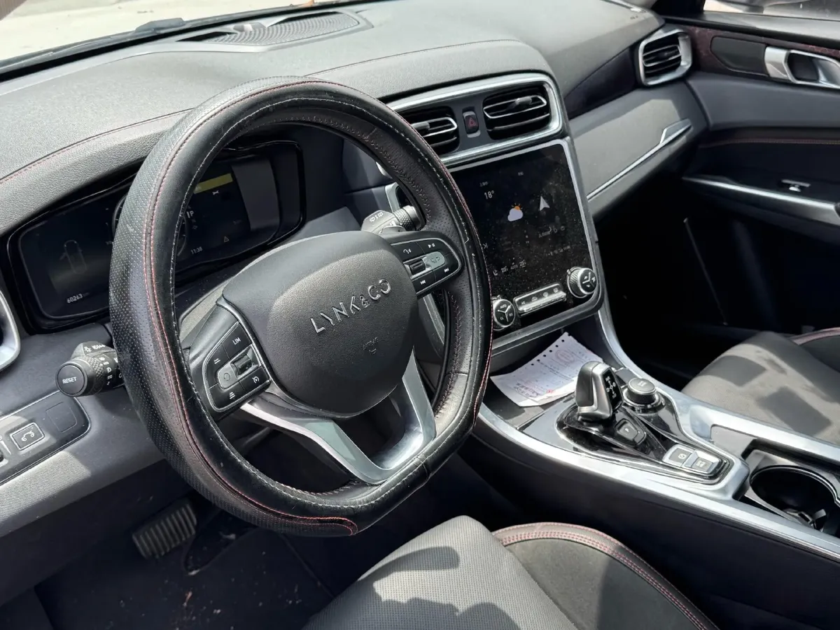 2019 LYNK&CO 01 2.0T 190HP L4 7DCT,autocango,china used car exporter,china ev exporter,chinese used car exporter,chinese used ev exporter