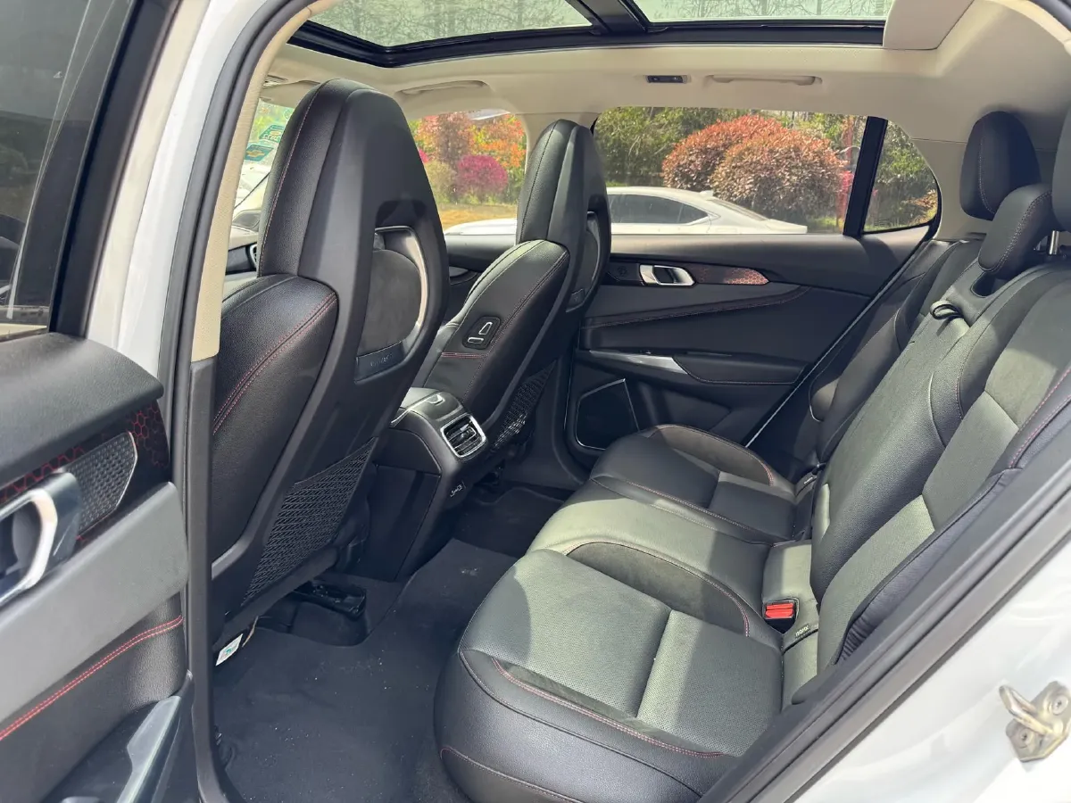 2019 LYNK&CO 01 2.0T 190HP L4 7DCT,autocango,china used car exporter,china ev exporter,chinese used car exporter,chinese used ev exporter